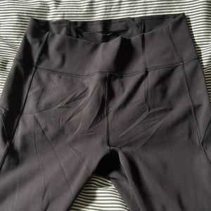 Lululemon size 10 Black wonder train